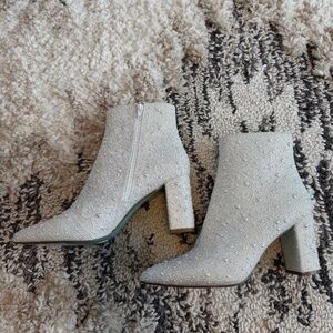 Betsey Johnson White Pearl Sparkle Boots